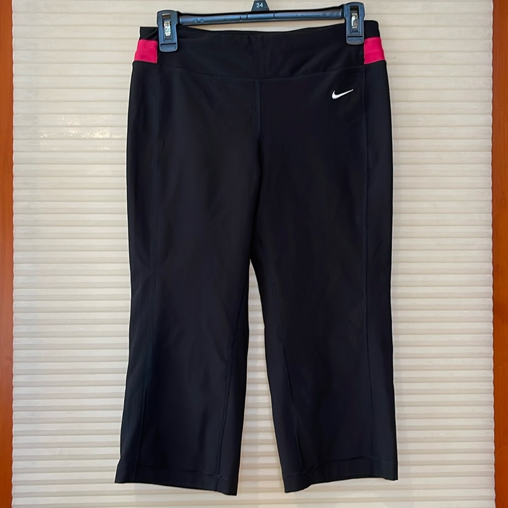 Nike Dri-Fit workout pants black with hot pink around the waist size small